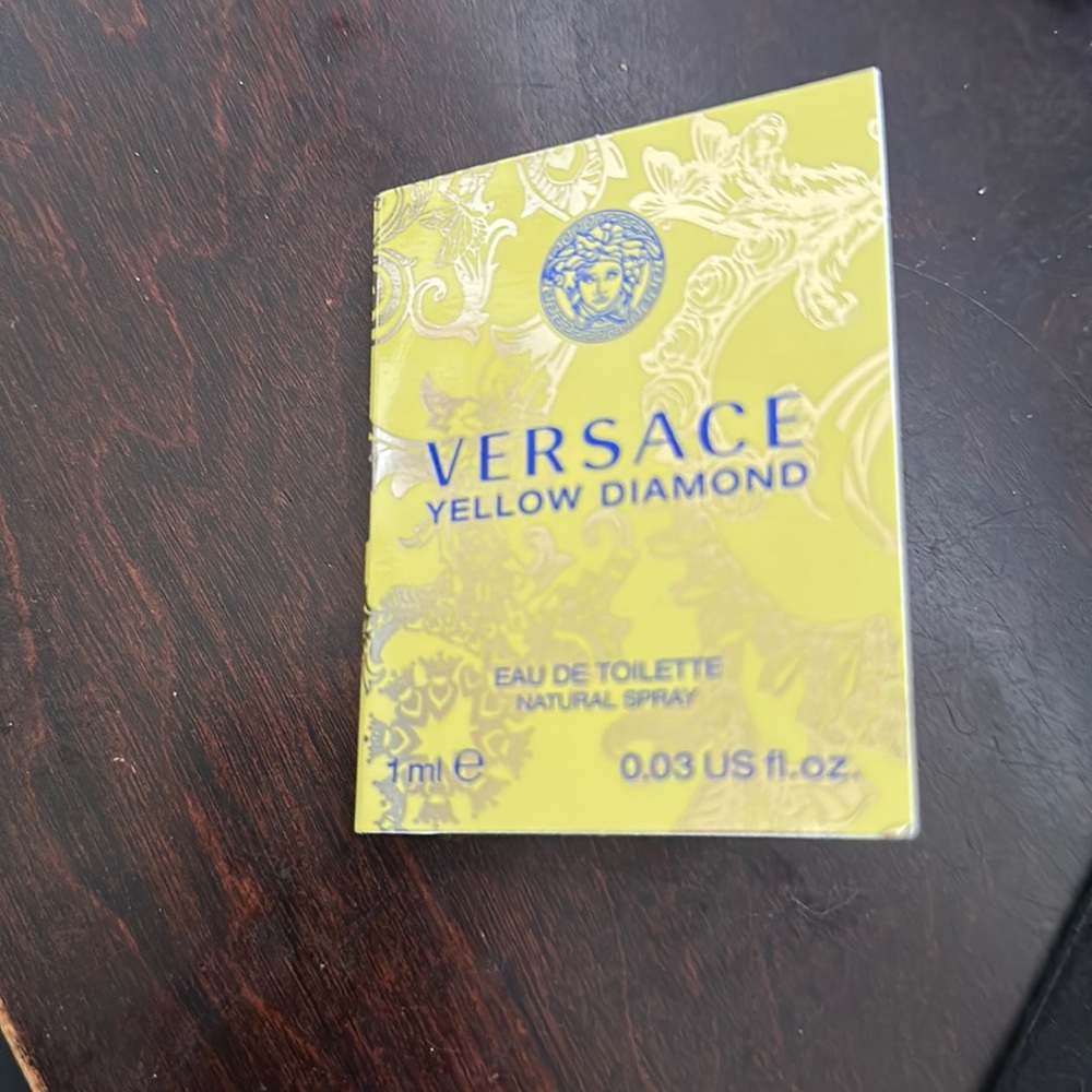 5/$25.00 Versace Yellow Diamond  1 ml  0.03 oz. Travel SAMPLE SIZE spray